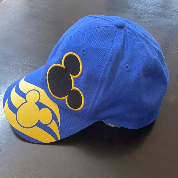 Disney Mickey Mouse Hat - Picture 3 of 6
